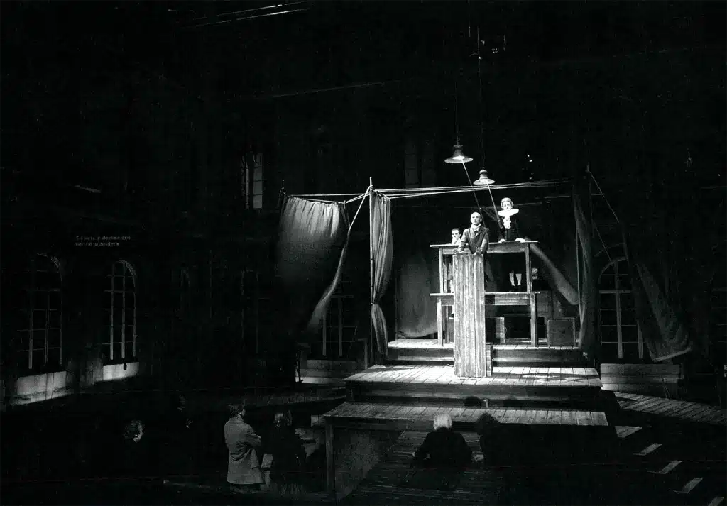 LA MORT DE DANTON (DANTONS TOD) de Georg Büchner, mise en scène Thomas Ostermeier, photo Pascal Geley / Engtterand