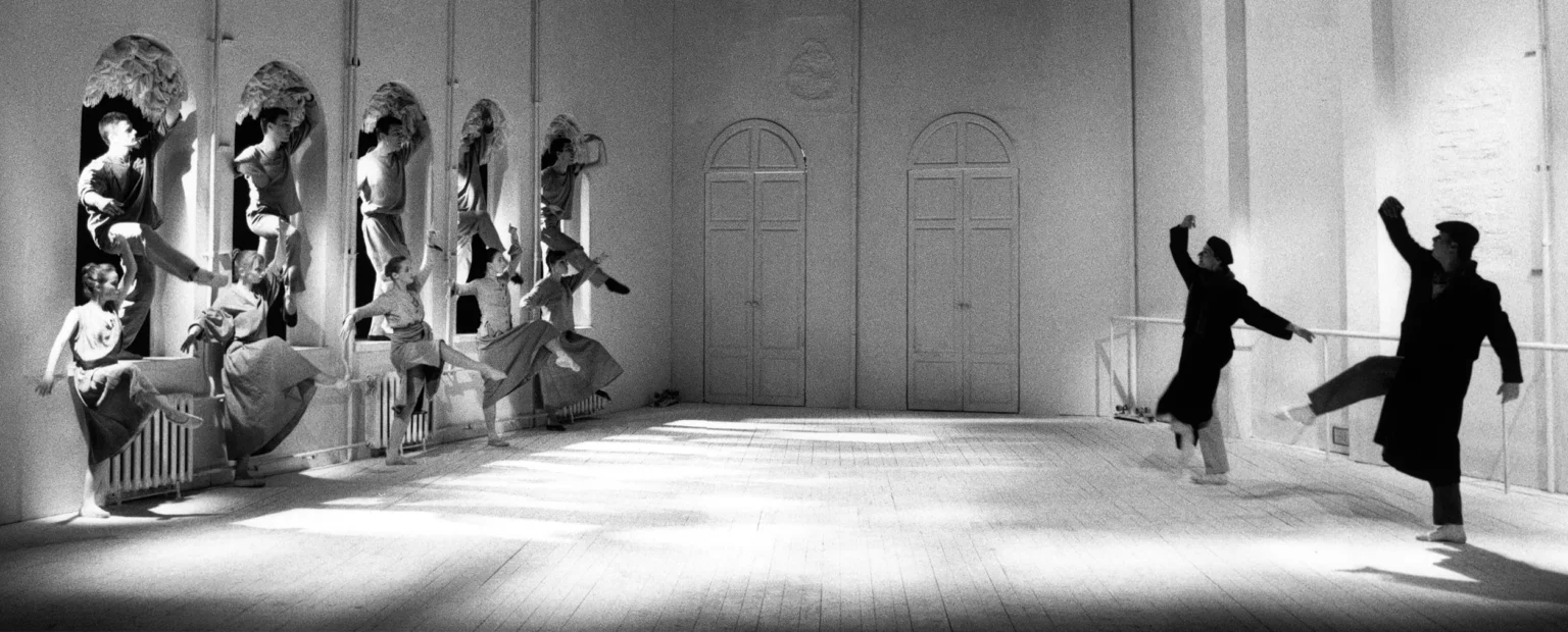 CLAUSTROPHOBIA, mise en scène de Lev Dodine. Photo Brigitte Enguerand.
