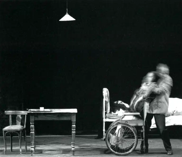 LA PLÂTRIÈRE, de Thomas Bernhard, mise en scène de Krystian Lupa au Théâtre Stary de Cracovie, 1992. Photo M. Gardulski.