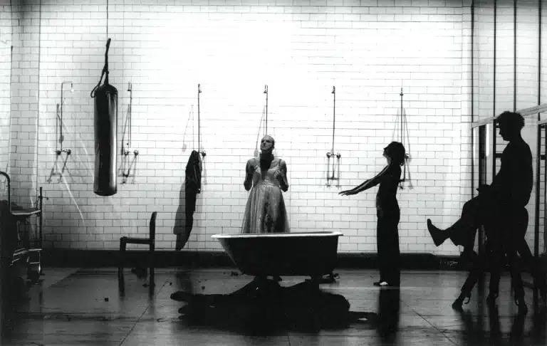 PURIFIÉS, de Sarah Kane, mise en scène de Kzrysztof Warlikowski. Photo Stefan Okolowicz.