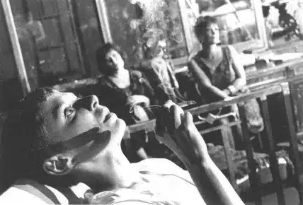 PETIT DÉJEUNER CHEZ TIFFANY de Truman Capote, mise en scène de Pawel Miskiewicz, au Théâtre Slowacki de Cracovie.