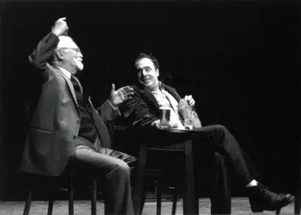 Christian Crahay et René Hainaux dans DIALOGUES D'EXILÉS de Bertolt Brecht, mise en scène de Herbert Rolland au Théâtre de la Vie à Bruxelles. Photo Anik Rubinfajer.