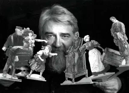 THÉÂTRE DÉCOMPOSÉ de Matéi Visniec. Mise en scène et interprétation d'Alain Lecucq (2000).