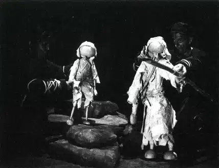 DES PAPILLONS SOUS LES PAS de Jean Cagnard. Compagnie Arketal. Photo Brigitte Pongeoise.