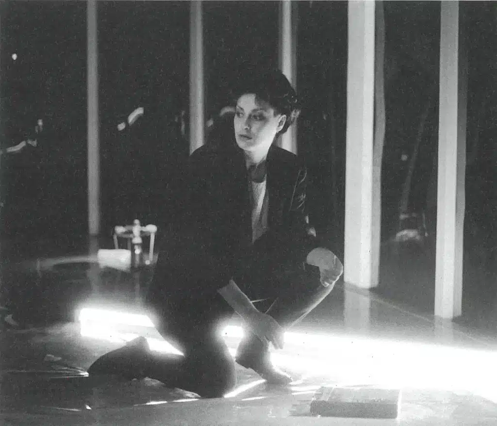 Sylvie Milhaud dans NOTRE SADE de Michèle Fabien, mise en scène Marc Liebens. Photo: Danièle Pierre.