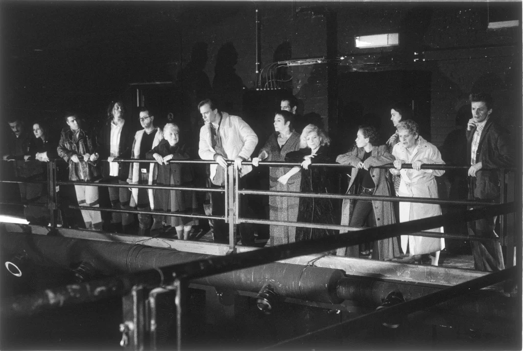 LE GRAND BAL DES MAROLLES, écriture Veronika Mabardi, mise en scène de Xavier Schaffers, Théâtre Les Tanneurs. Photo Jeanne Bidlot.