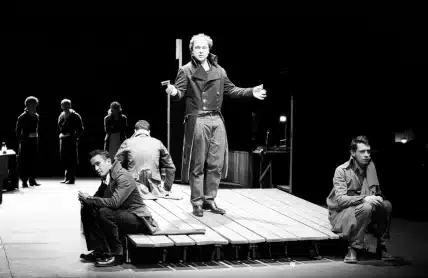 Nicolas Bouchaud dans LA MORT DE DANTON de Georg Büchner, mise en scène de Jean-François Sivadier. Photo Caroline Ablain.