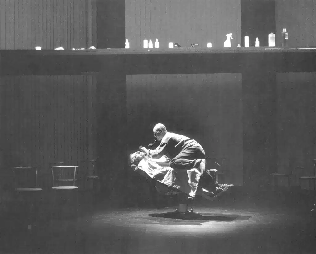 John Dobrynine et Xavier Percy dans CAPRICES D'IMAGES, mise en scène Jean-Claude Berutti. Photo Danièle Pierre.