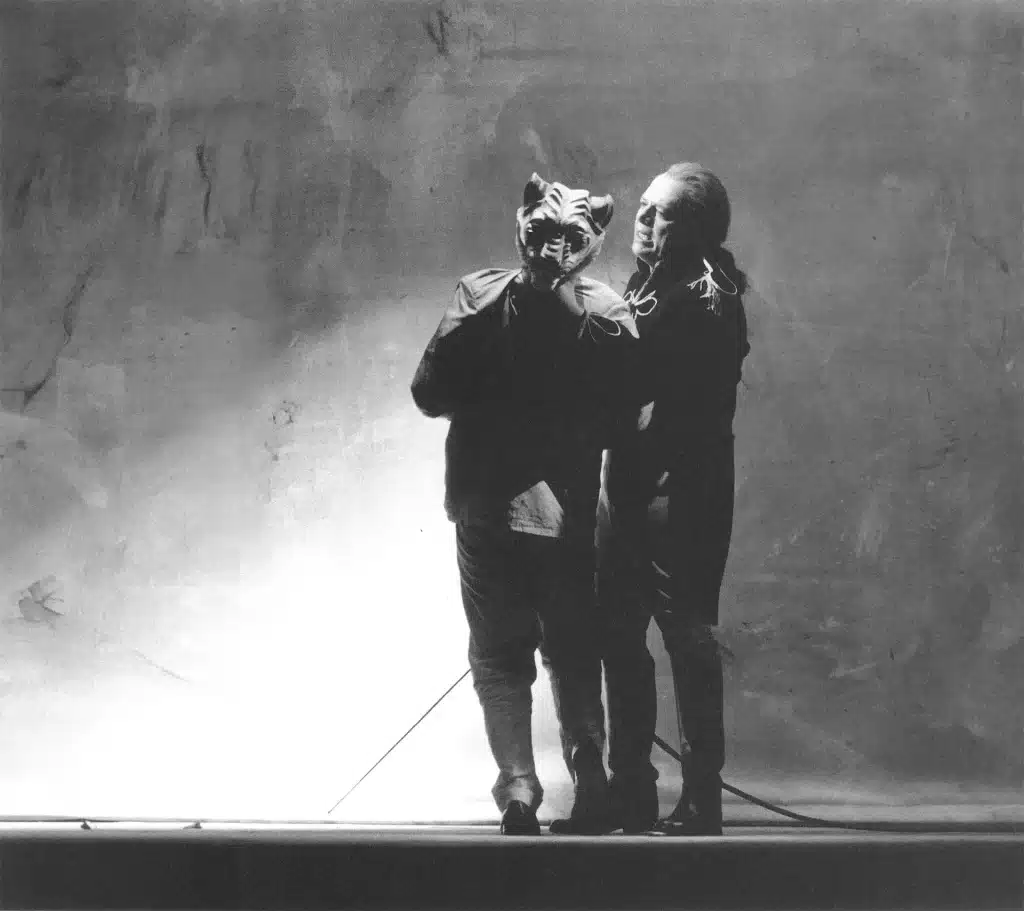 Gilles Arbona et Christian Maillet dans LES PUPILLES DU TIGRE, mise en scène Philippe Sireuil. Photo Paul Versele.