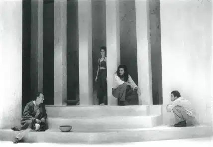 Luc Van Grunderbeeck, Valérie Marchant, Thierry Debroux, Bernard Cogniaux dans L'ODYSSÉE, mise en scène Jules-Henri Marchant. Photo Daniel Locus.