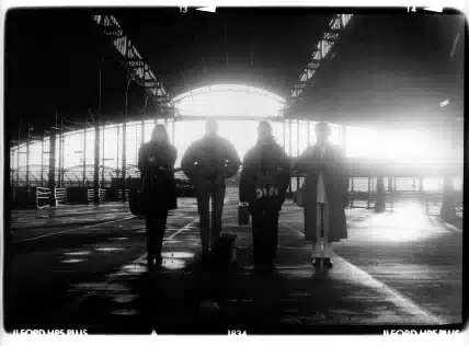 Les actrices de CASSANDRE de Michèle Fabien d’après Christa Wolf aux abattoirs de Bruxelles : Monique Ghysens, Nathalie Cornet, Marie-Pierre Meinzel, Janine Patrick, Bruxelles 1995. Photo Marc Trivier.