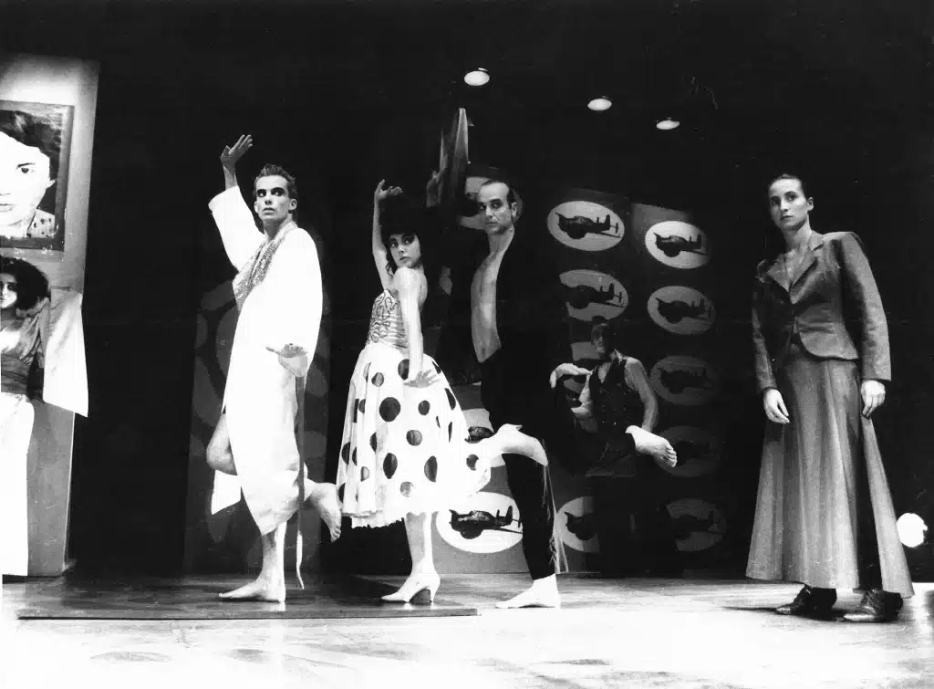 Pablo Schwarz, Paulina Urrutia, Francisco Reyes  et Amparo Noguera, dans HISTORIA DE LA SANGRE de Francesca Lombardo, Rodrigo Pérez et Alfredo Castro, mise en scène Alfredo Castro. Teatro La Memoria.