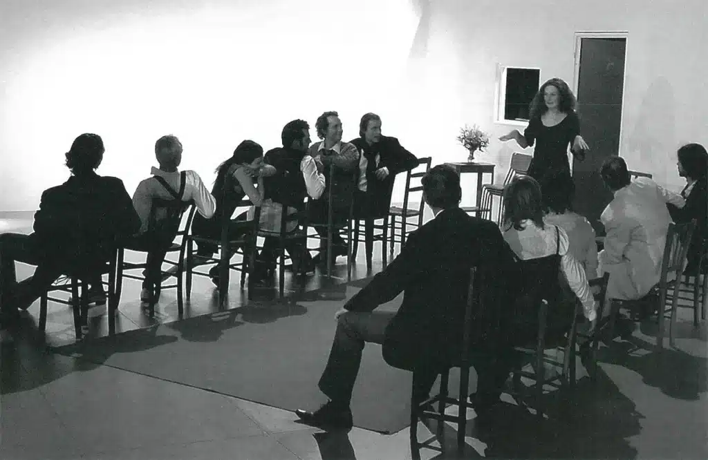 L'ensemble de la formation à la mise en scène dans L'IMPROMPTU DE VERSAILLES deMolière, spectacle dirigé par Anatoli Vassiliev, ENSATT, École Nationale Supérieure des Arcs et Techniques de Théâtre, Lyon 2007. Photo Pierre Hoezelle.