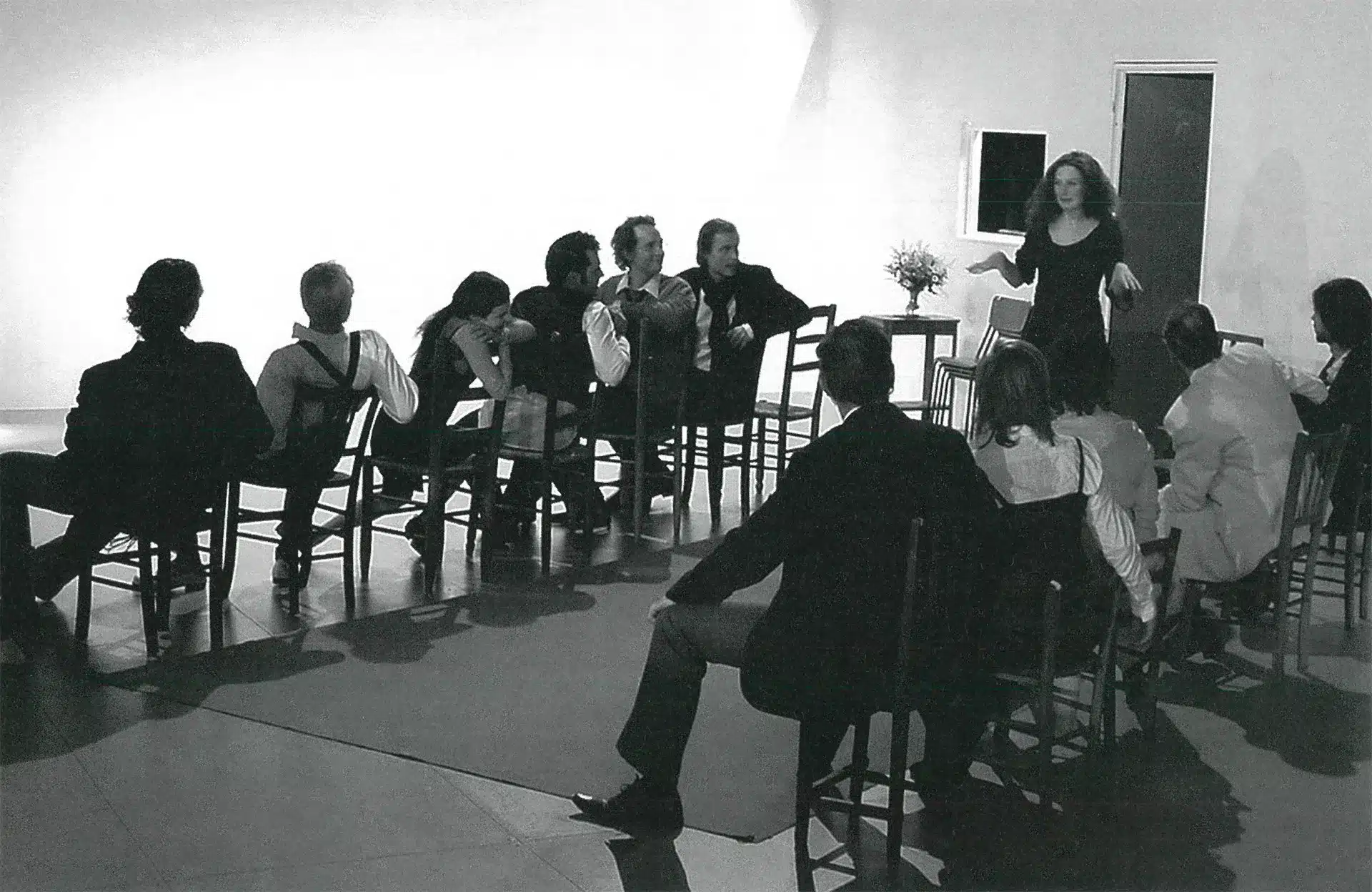 L'ensemble de la formation à la mise en scène dans L'IMPROMPTU DE VERSAILLES deMolière, spectacle dirigé par Anatoli Vassiliev, ENSATT, École Nationale Supérieure des Arcs et Techniques de Théâtre, Lyon 2007. Photo Pierre Hoezelle.
