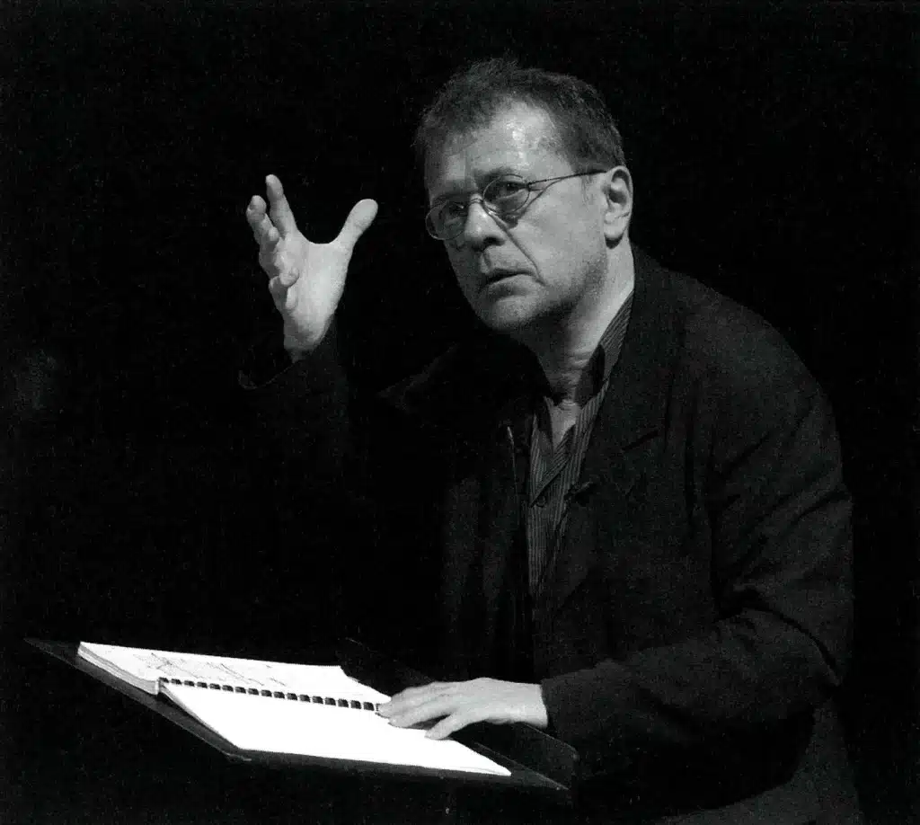 Patrice Chéreau lie les CARNETS DU Sous-SOL de Dostoievski. Photo Pascal Gely Agence Enguerand.