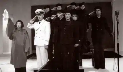 DANS LE RÔLE DE LA VICTIME des frères Presniakov, mise en scène K. Serebrennikov, Théâtre d'Art de Moscou, juin 2004. Photo Oleg Tchernous.