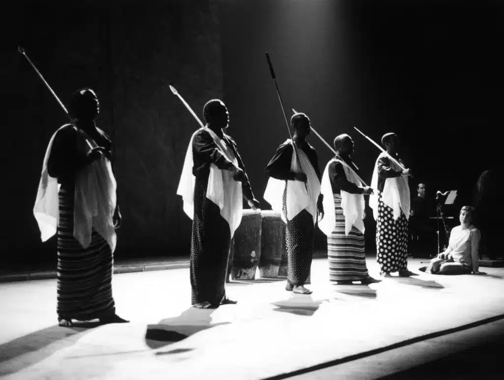 RWANDA 94, Groupov, mise en scène Jacques Delcuvellerie. Photo Lou Hérion.