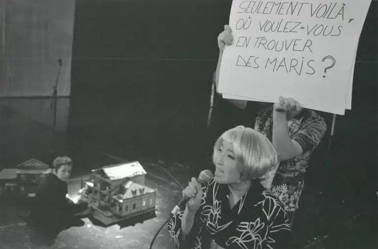 Melchior Minne, Julien Jaillot et Uiko Watanabe dans lVANOV RE/M1x d’après IVANOV d’Anton Tchekhov, mise en scène Armel Roussel, Théâtre Les Tanneurs, Bruxelles, 2010. Photo Danièle Pierre.