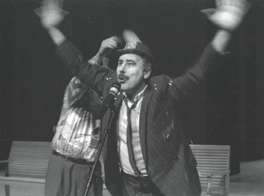 Philippe Jeusetce et Olivier Gourmet dans CAFÉ DES PATRIOTES de Jean-Marie Piemme, décor, lumières et mise en scène Philippe Sireuil, Théâtre Varia, 1998. Photo Véronique Vercheval.