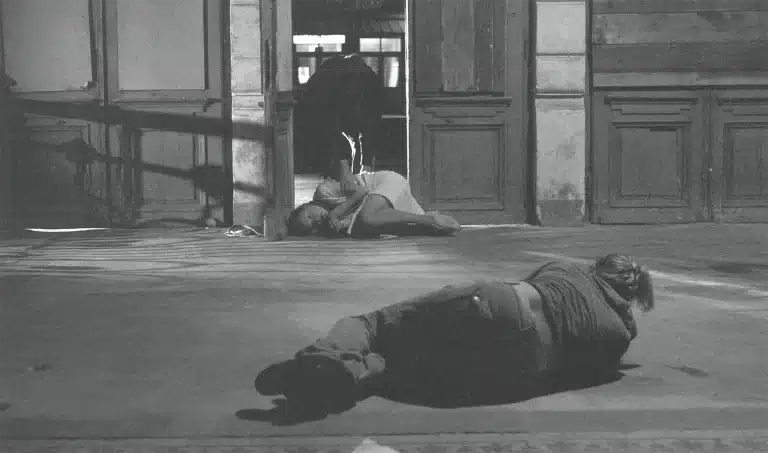 SALLE D’ATTENTE, écrie et mis en scène par Villiam Dočolomanský, 2006. Photo Viktor Kronbauer.