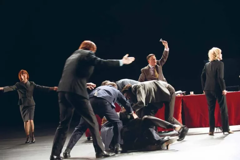 Ça ira (1) Fin de Louis de Joël Pommerat, conception du son François Leymarie. Photo Elizabeth Carecchio.