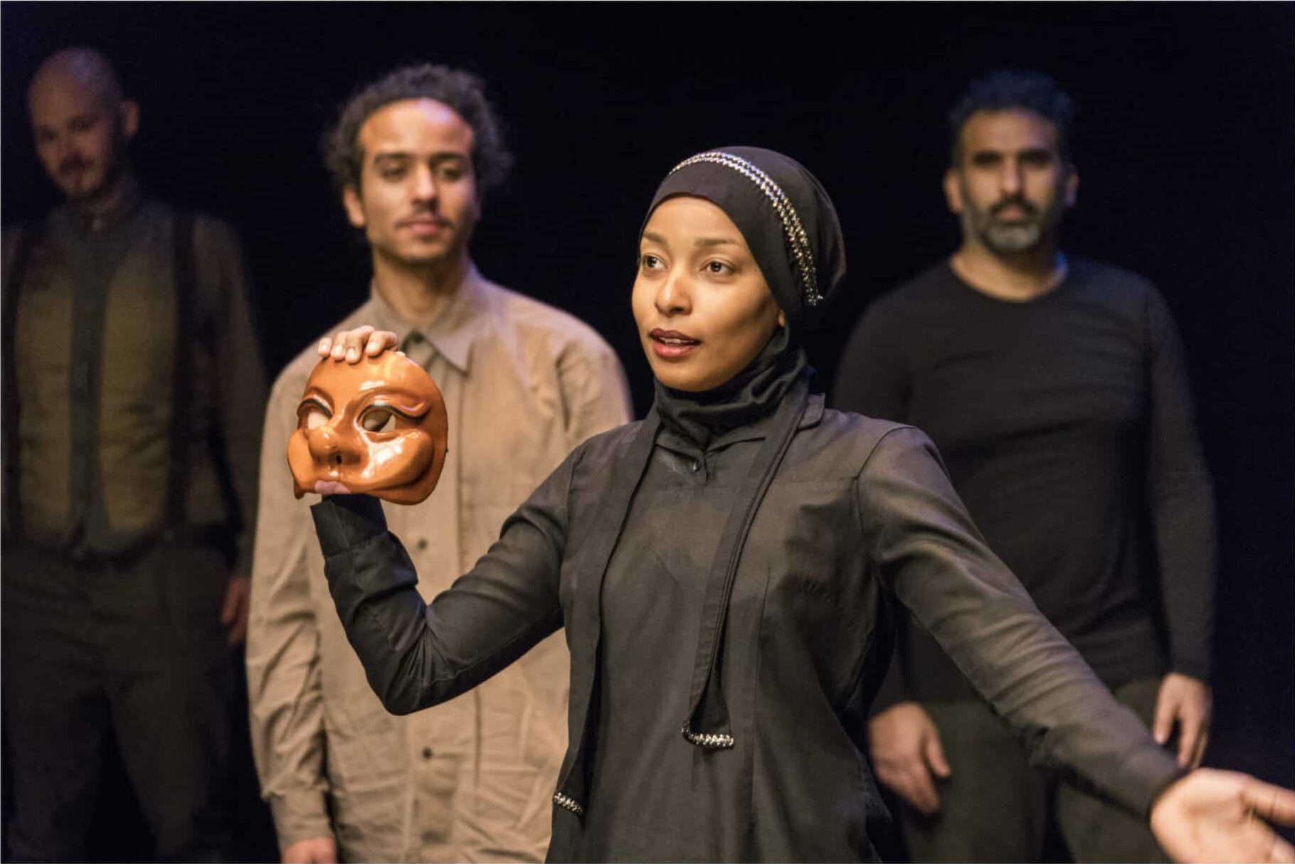 A room with a view, mise en scène Katrien van Beurden (Theatre Hotel Courage), avec Khadijeh Khanfari, Compagnietheater (Amsterdam), 2017. Photo Moon Saris.