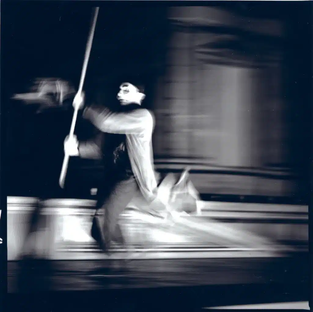 Didier Galas dans Ahmed se fâche, mise en scène Christian Schiaretti, TNP Villeurbanne, 1994. Photo Gérard Rondeau.
