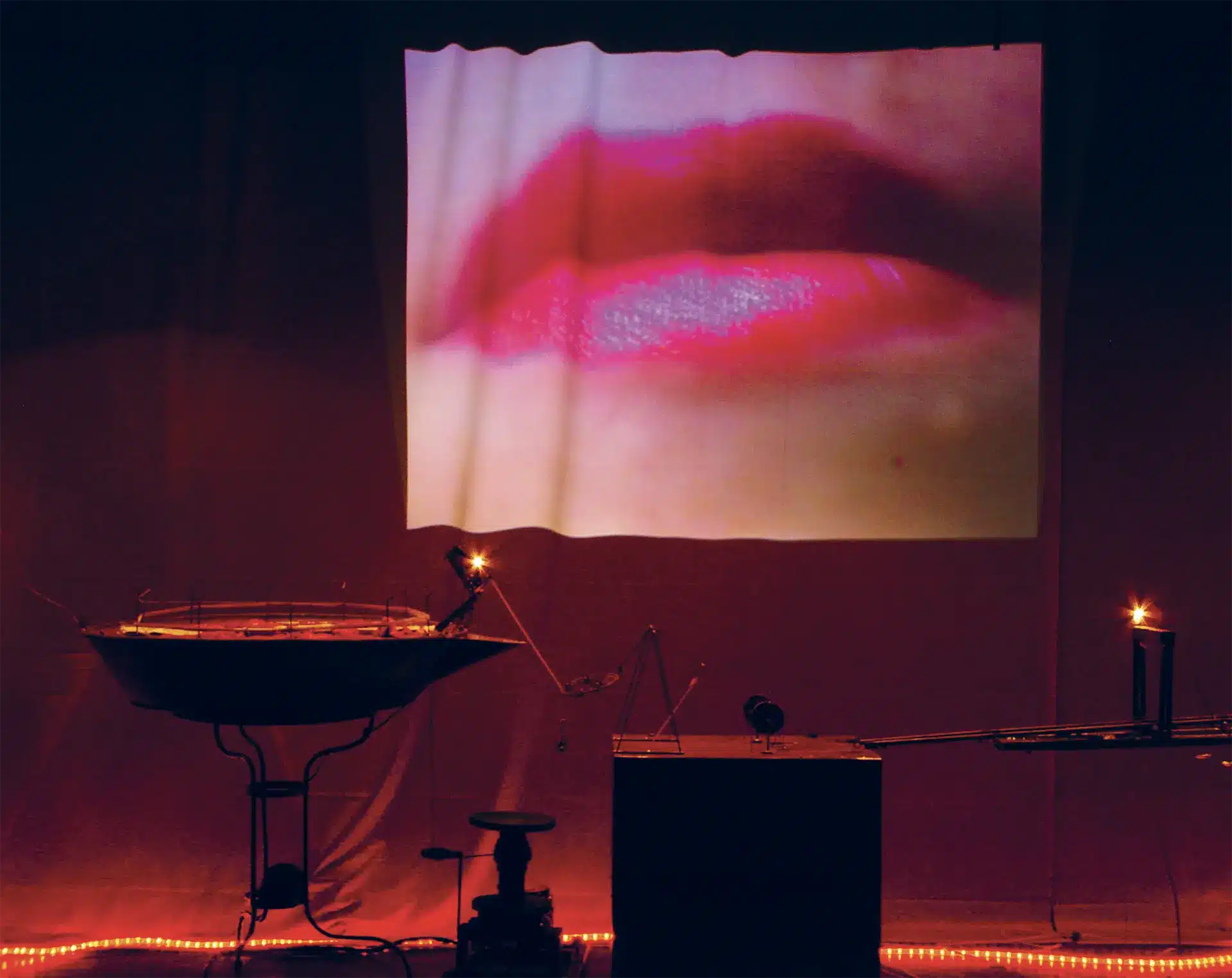 Dés(équilibres, conception Odradek/Pupella Noguès, 2014. Photo Bruno Wagner.