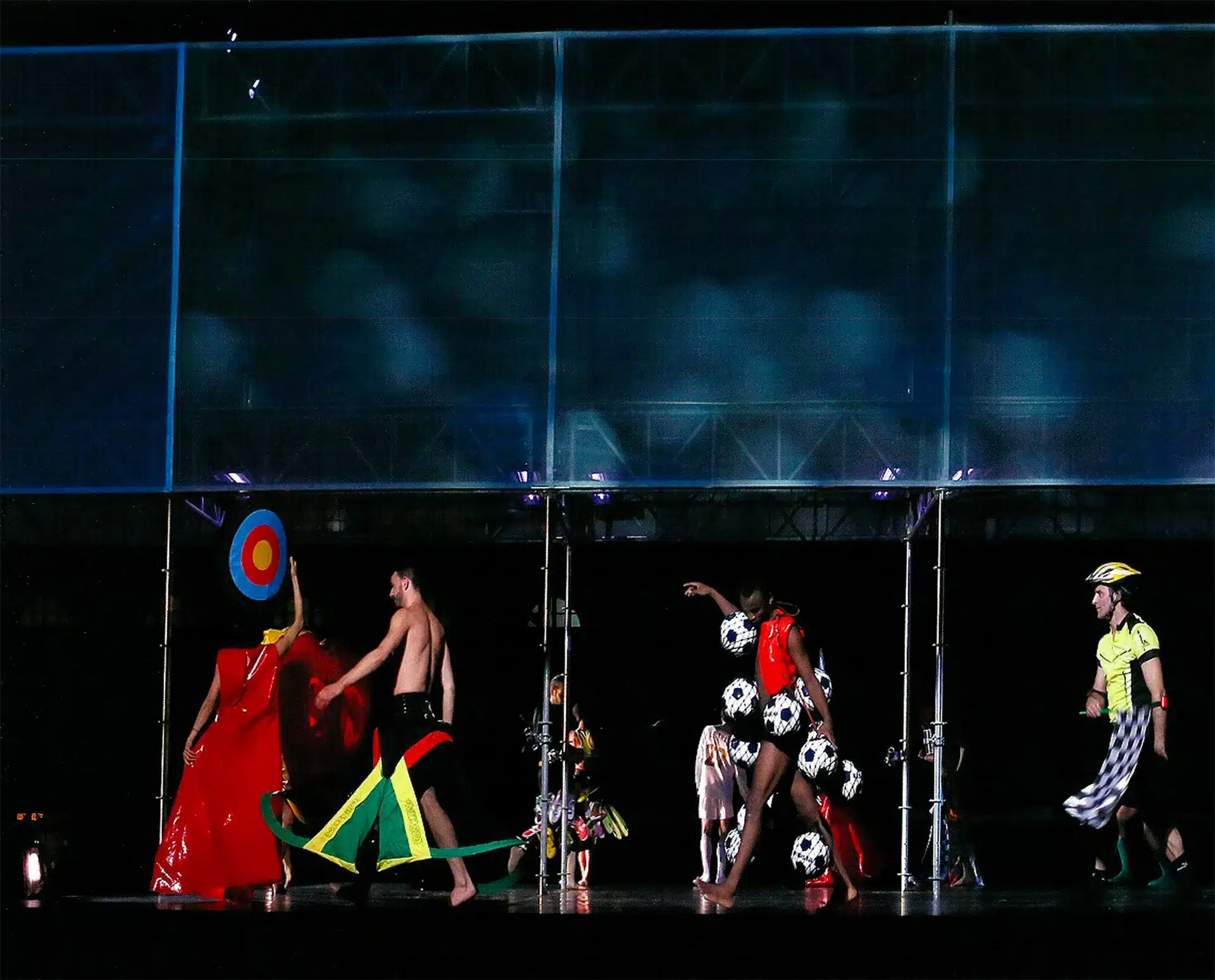 SPORT FICTION, chorégraphie de Frédéric Flamand, gare Saint Charles, Marseille 2013, Capitale Européenne de la Culture. Photo Pino Pipitone.