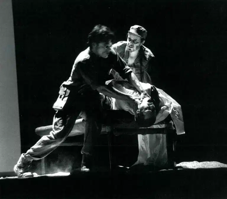 Emmanuel Vérité, Guillaume Hincky, Laurent Prévot dans JOURS DE COLÈRE, mise en scène de Benoît Lambert. Photo Joh von Saurma.