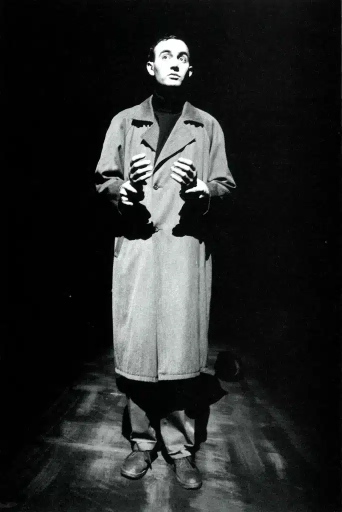Laurent Fréchuret dans MOLLOY d’après Samuel Beckett, mise en scène de Laurent Fréchuret. Photo Florence Chambournier.