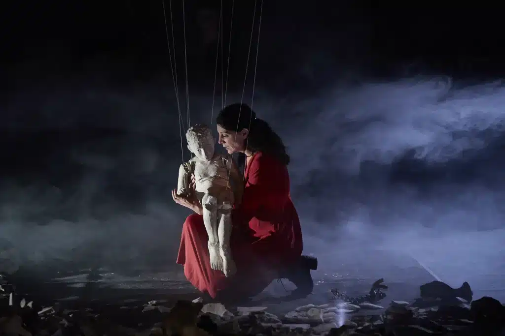 L’Enfant, adaptation et mise en scène d’Elise Vigneron d’après La mort de Tintagiles de Maurice Maeterlinck, Cie du Théâtre de L’Entrouvert, 2018, TJP – Centre Dramatique National Strasbourg–Grand Est ©Christophe Loiseau