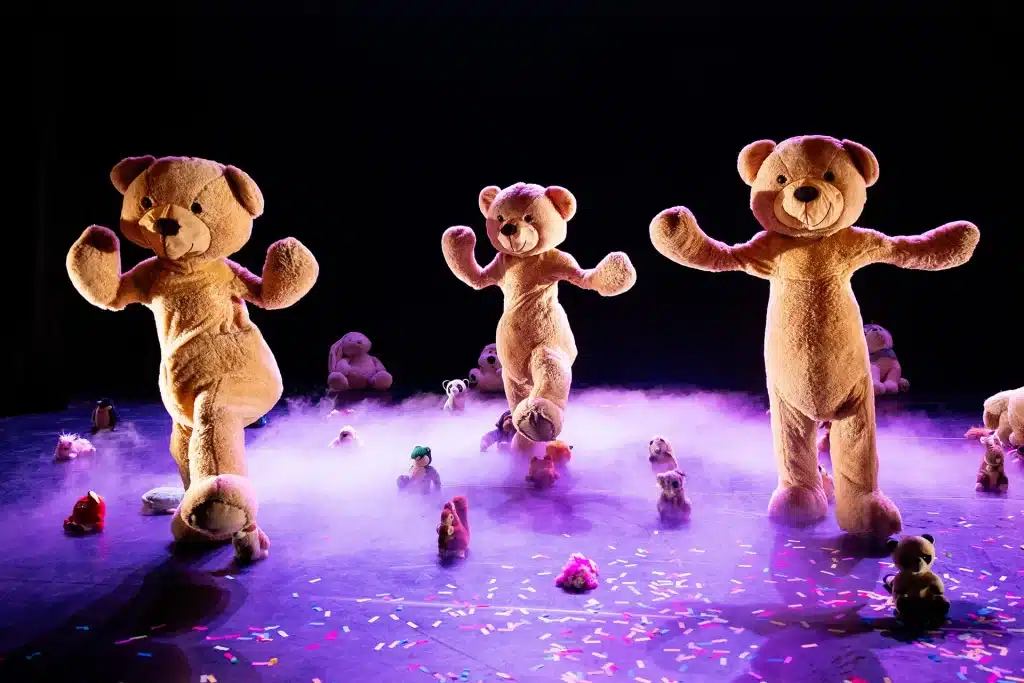 L'Arrière-Pays, écriture et mise en scène Nicolas Chapoulier, Cie Les Trois Points de Suspension. 2022, Théâtre Am Stram Gram – Centre international de création, partenaire de l’enfance et la jeunesse, Genève ©Kalimba