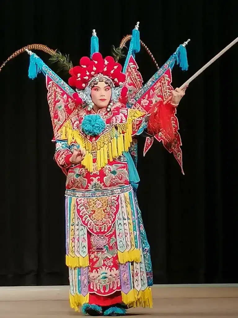 La femme qui tue les 4 portes, spectacle de fin d’année réalisé par les élèves de la NTCPA dans l’auditorium-théâtre de l’école. 2025, Taipei, Taïwan© Giulia Filacanapa