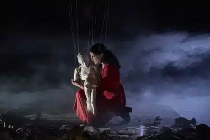 L’Enfant, adaptation et mise en scène d’Elise Vigneron d’après La mort de Tintagiles de Maurice Maeterlinck, Cie du Théâtre de L’Entrouvert, 2018, TJP – Centre Dramatique National Strasbourg–Grand Est ©Christophe Loiseau