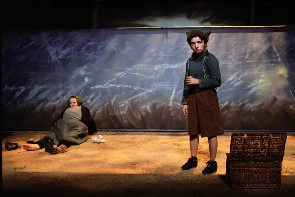 L’adoptée, texte et mise en scène de Joël Jouanneau, 2004, Scène nationale Évreux-Louviers, Évreux © Joël Jouanneau