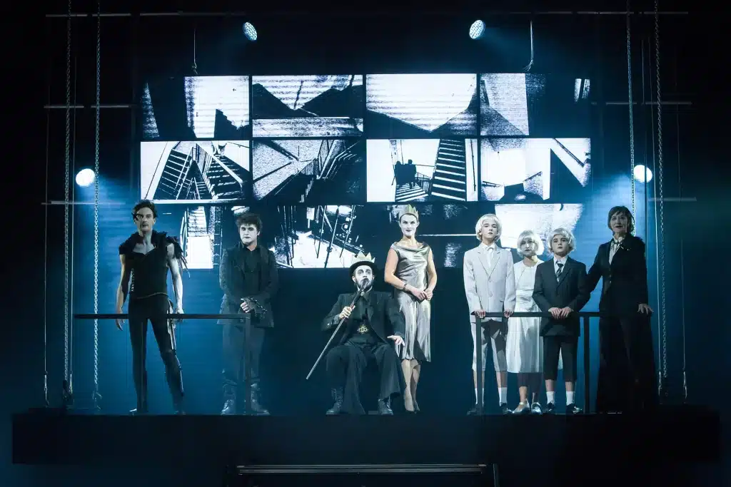 Richard III de Shakespeare, mise en scène de Thomas Jolly, Cie La Piccola Familia, 2010, Quai – Centre dramatique national d’Angers ©Nicolas Joubard