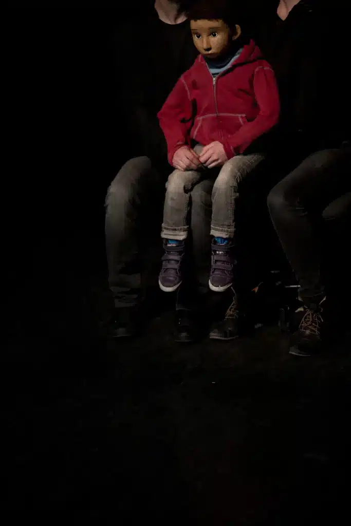 Gaspard, mise en scène d’Une Tribu collectif, 2013, Festival d’Esch, et rencontre marionnettique à la compagnie Point Zéro, Bruxelles ©Inez Kaukaronta