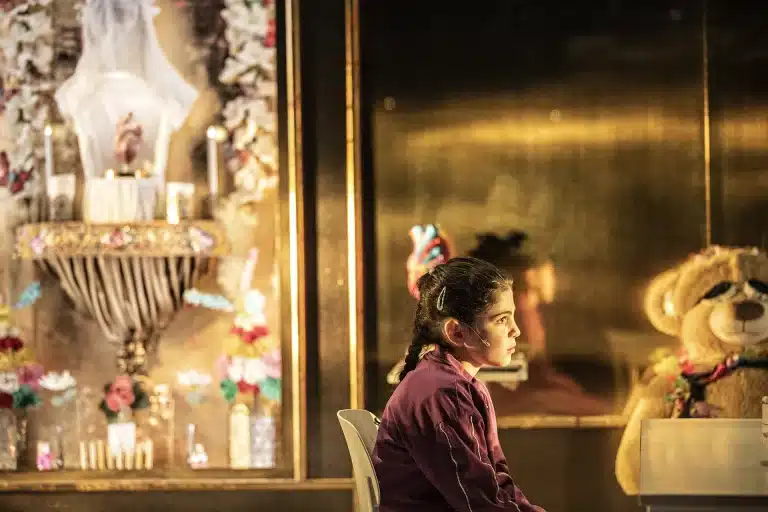 Valentina, texte et mise en scène de Caroline Guiela Nguyen, dans le cadre des Galas du Théâtre national de Strasbourg, avril 2025. Avant-première au festival FIND – Schaubühne, Berlin, avril 2025 © Jean-Louis Fernandez